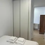 Daire Casita Con Encanto Ii, Junto A Comillas *