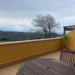 Daire Casita Con Encanto Ii, Junto A Comillas *