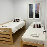 Casita Con Encanto Ii, Junto A Comillas