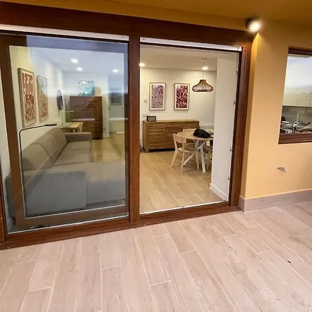 Casita Con Encanto Ii, Junto A Comillas