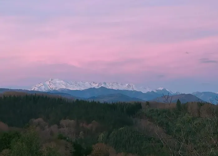 Casita Con Encanto Ii, Junto A Comillas